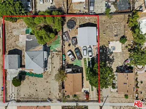 View/Area - 427 E Main St, San Jacinto, CA 92583 photo 2 of 5