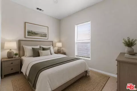 Bedroom - 427 E Main St, San Jacinto, CA 92583 photo 4 of 5