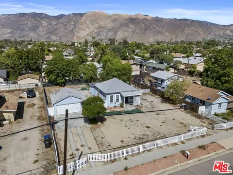 View/Area - 427 E Main St, San Jacinto, CA 92583 photo 3 of 5