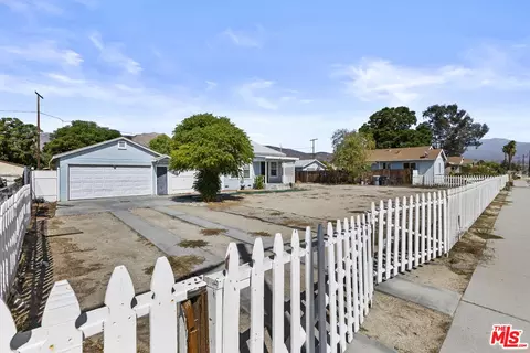 Exterior - 427 E Main St, San Jacinto, CA 92583 photo 1 of 6