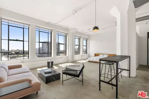 315 E 8th St #505, Los Angeles, CA 90014