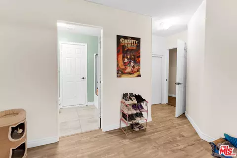 Entry Way - 35335 89th St, Littlerock, CA 93543 photo 2 of 2