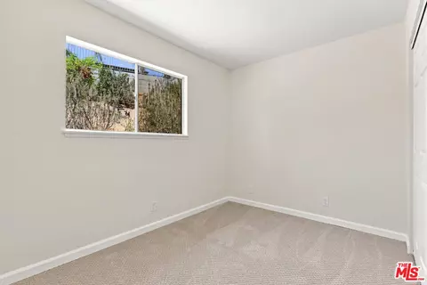 Bedroom - 575 E Thomas St, Oak View, CA 93022 photo 4 of 4