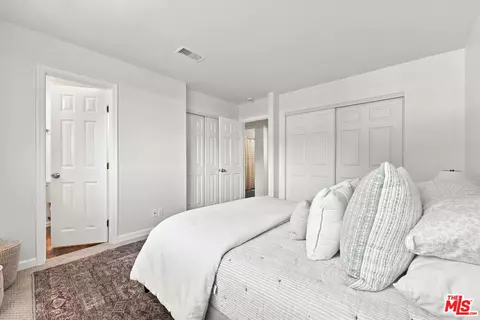 Bedroom - 575 E Thomas St, Oak View, CA 93022 photo 2 of 4