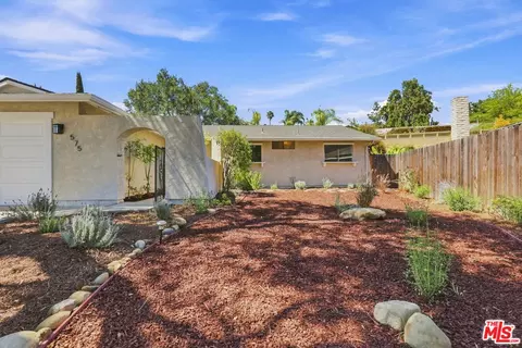Exterior - 575 E Thomas St, Oak View, CA 93022 photo 1 of 9