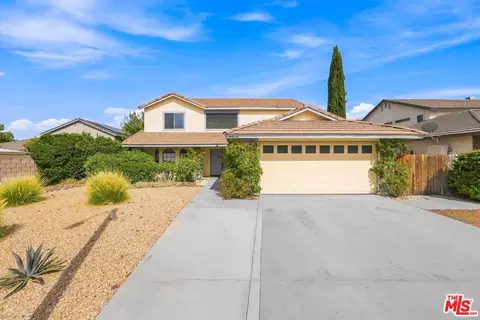 Exterior - 44138 Ruthron Ave, Lancaster, CA 93536 photo 1 of 4