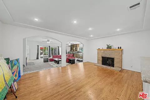 Living - 10530 Dolan Ave, Downey, CA 90241 photo 2 of 3