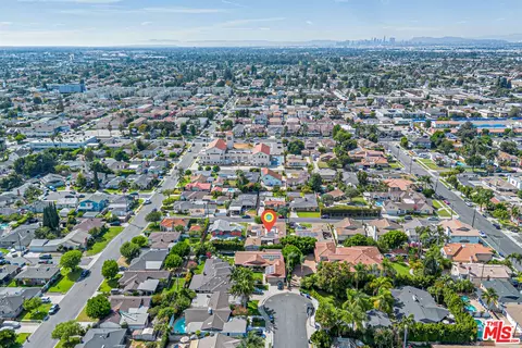View/Area - 10530 Dolan Ave, Downey, CA 90241 photo 6 of 6