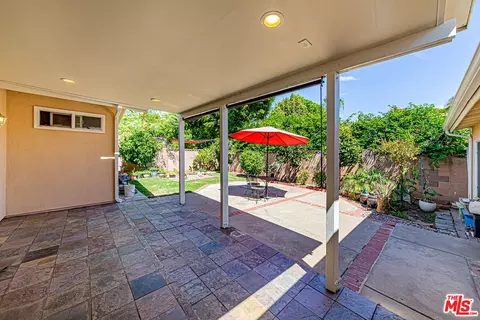 Exterior - 10530 Dolan Ave, Downey, CA 90241 photo 2 of 6
