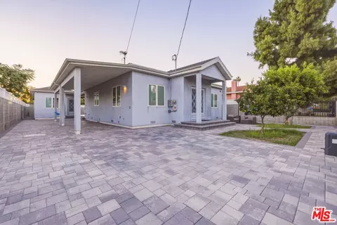 6729 Radford Ave, North Hollywood, CA 91606