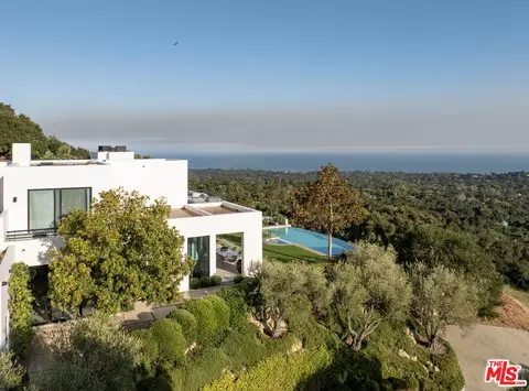 View/Area - 1130 E Mountain Dr, Montecito, CA 93108 photo 3 of 6
