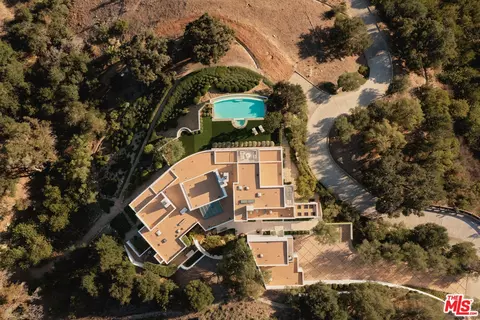 View/Area - 1130 E Mountain Dr, Montecito, CA 93108 photo 6 of 6