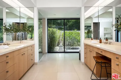 Bath - 1130 E Mountain Dr, Montecito, CA 93108 photo 1 of 3