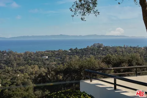 View/Area - 1130 E Mountain Dr, Montecito, CA 93108 photo 2 of 6