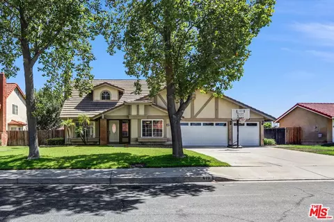 619 W Arbeth St, Rialto, CA 92377