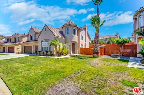 9071 Evonvale Dr, Corona, CA 92883