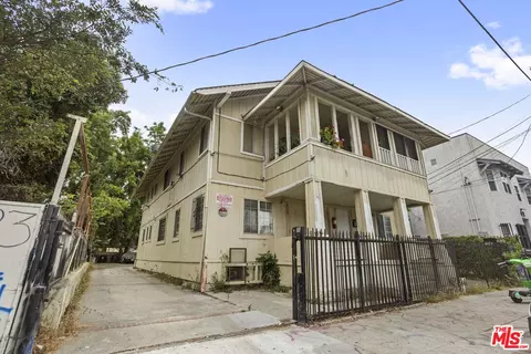1516 W 11th Pl, Los Angeles, CA 90015