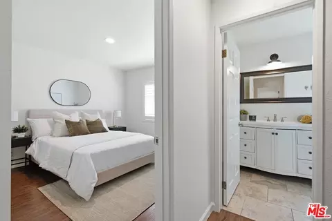 Entry Way - 762 E Orange Grove Blvd #3, Pasadena, CA 91104 photo 1 of 1