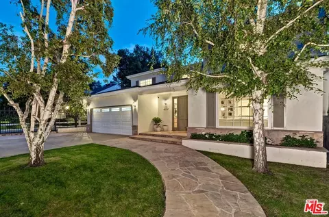 4135 Nagle Ave, Sherman Oaks, CA 91423