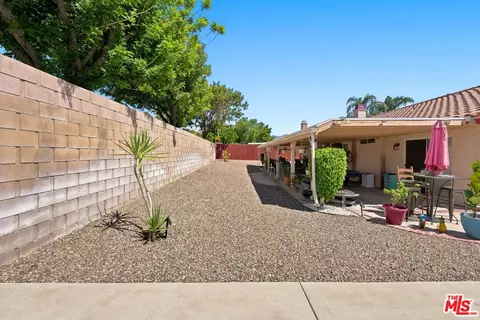 Exterior - 2462 N Lancewood Ave, Rialto, CA 92377 photo 8 of 9