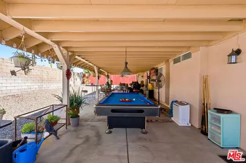 Exterior - 2462 N Lancewood Ave, Rialto, CA 92377 photo 9 of 9