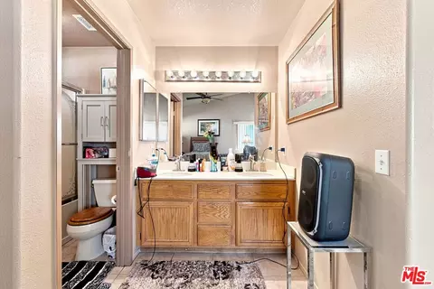 Bath - 2462 N Lancewood Ave, Rialto, CA 92377 photo 1 of 4