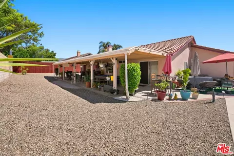 Exterior - 2462 N Lancewood Ave, Rialto, CA 92377 photo 7 of 9
