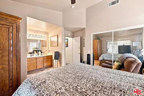 Bedroom - 2462 N Lancewood Ave, Rialto, CA 92377 photo 3 of 5