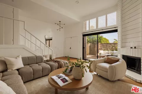 4600 Glencoe Ave #2, Marina Del Rey, CA 90292