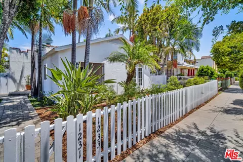 1231 17th St, Santa Monica, CA 90404