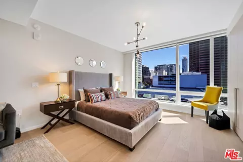 877 Francisco St #615, Los Angeles, CA 90017