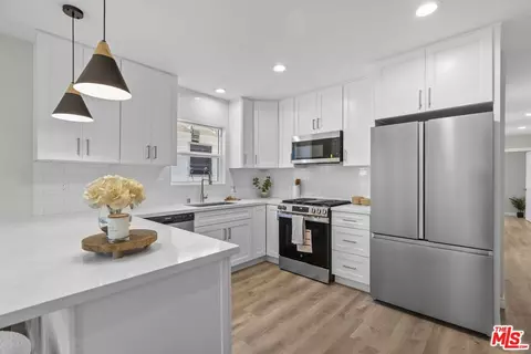 1745 W 39th St, Los Angeles, CA 90062