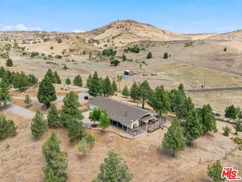 View/Area - 3721 Copco Rd, Hornbrook, CA 96044 photo 6 of 6