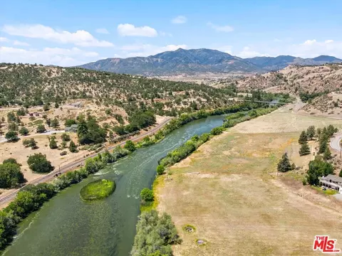 View/Area - 3721 Copco Rd, Hornbrook, CA 96044 photo 3 of 6