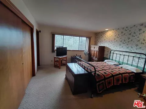 Bedroom - 3721 Copco Rd, Hornbrook, CA 96044 photo 1 of 2