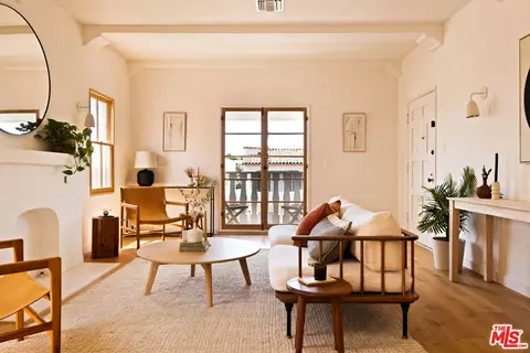 346 N Gardner St, Los Angeles, CA 90036