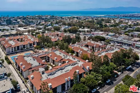 8515 Falmouth Ave #209, Los Angeles, CA 90293