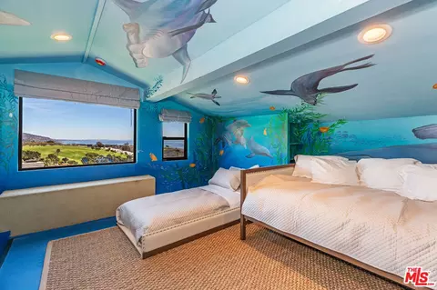 Bedroom - 24630 Blue Dane Ln, Malibu, CA 90265 photo 4 of 4