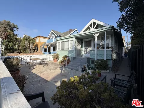 34 Dudley Ave, Venice, CA 90291 photo 2