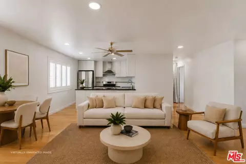 2444 4th St #4, Santa Monica, CA 90405