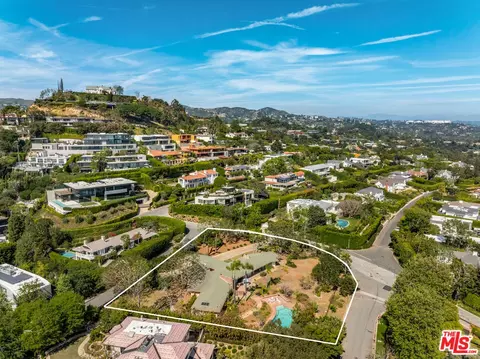 1601 Capri Dr, Pacific Palisades, CA 90272