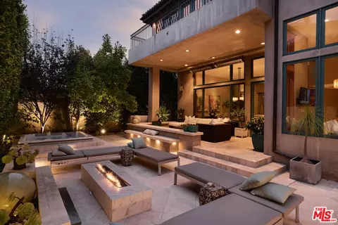 12960 San Vicente Blvd, Los Angeles, CA 90049