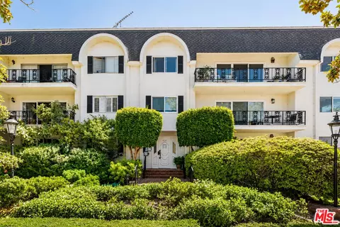 404 San Vicente Blvd #204, Santa Monica, CA 90402