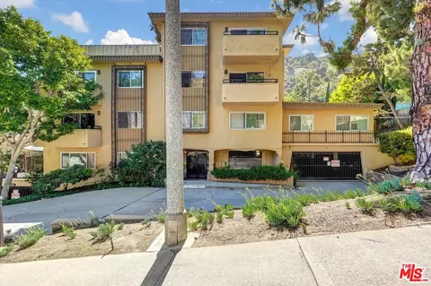 6760 Hillpark Dr #408, Los Angeles, CA 90068