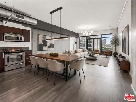 1111 S Grand Ave #716, Los Angeles, CA 90015