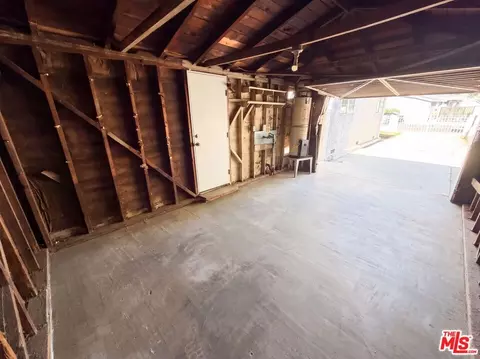 Entry Way - 16503 S Cuzco Ave, Compton, CA 90221 photo 1 of 1