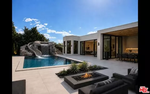 16351 Sloan Dr, Los Angeles, CA 90049