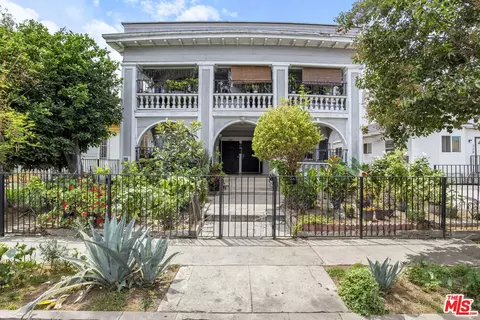 326 E 35th St, Los Angeles, CA 90011