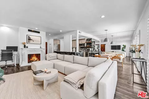 1221 N Kings Rd #101, West Hollywood, CA 90069