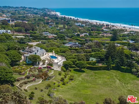 6051 Philip Ave, Malibu, CA 90265